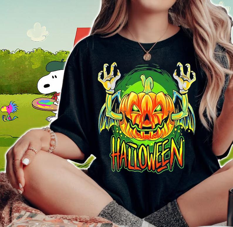 Vampire Bat With Halloween Pumpkin Head Karikatur Shirt t-shirt woman shirt