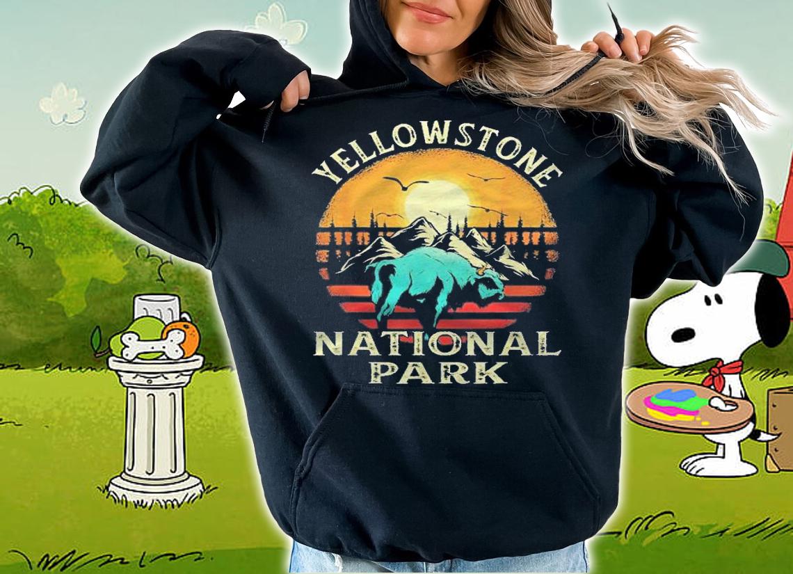 Retro Yellowstone National Park Design Vintage Shirt t-shirt hoodie