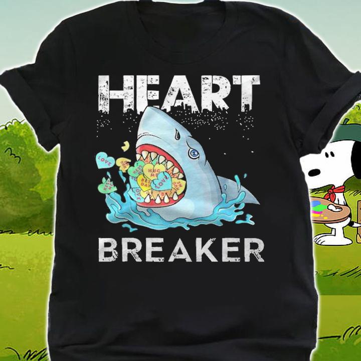 Funny Shark heart breaker 2022 T-shirt t-shirt shirt