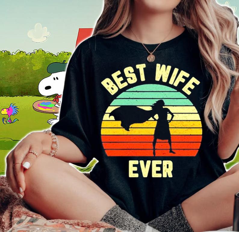 Womens Vintage Best Wife Ever Holiday Gift Superhero Fun Graphic T-Shirt t-shirt woman shirt