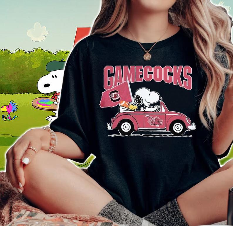 Snoopy And Woodstock Driving Car South Carolina Gamecocks Flag t-shirt woman shirt