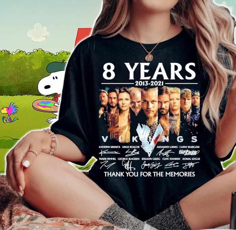 8 years 2013 2021 Vikings signatures t-shirt woman shirt
