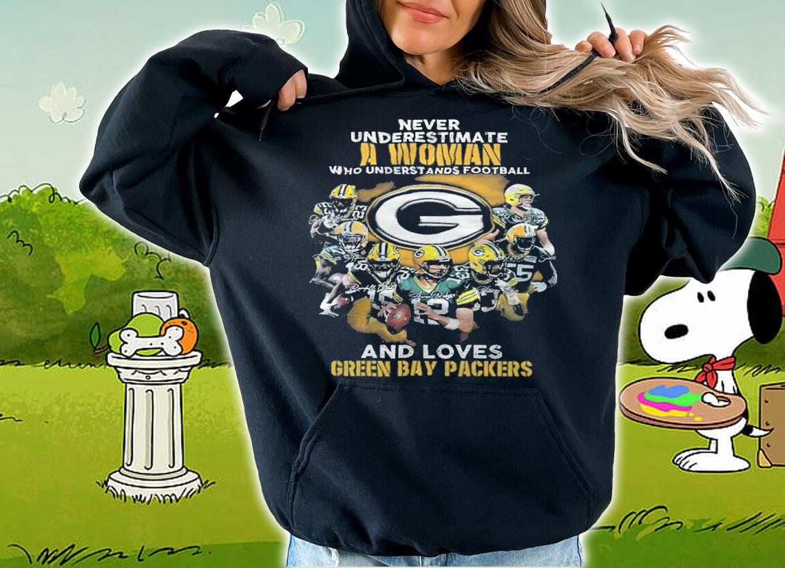 Never Underestimate A Woman Who Understands Football And Green Bay Packers Shirt hoodie