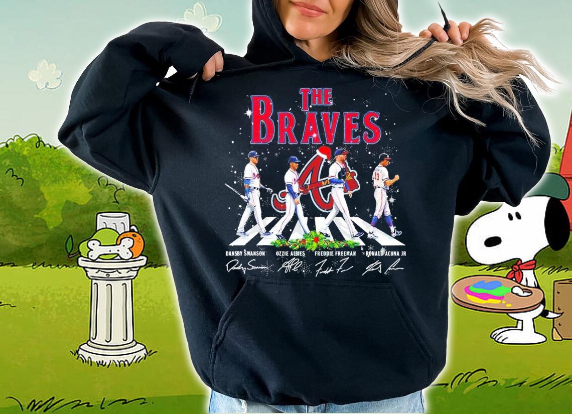 The Braves Christmas Abbey Road Signatures Shirt hoodie