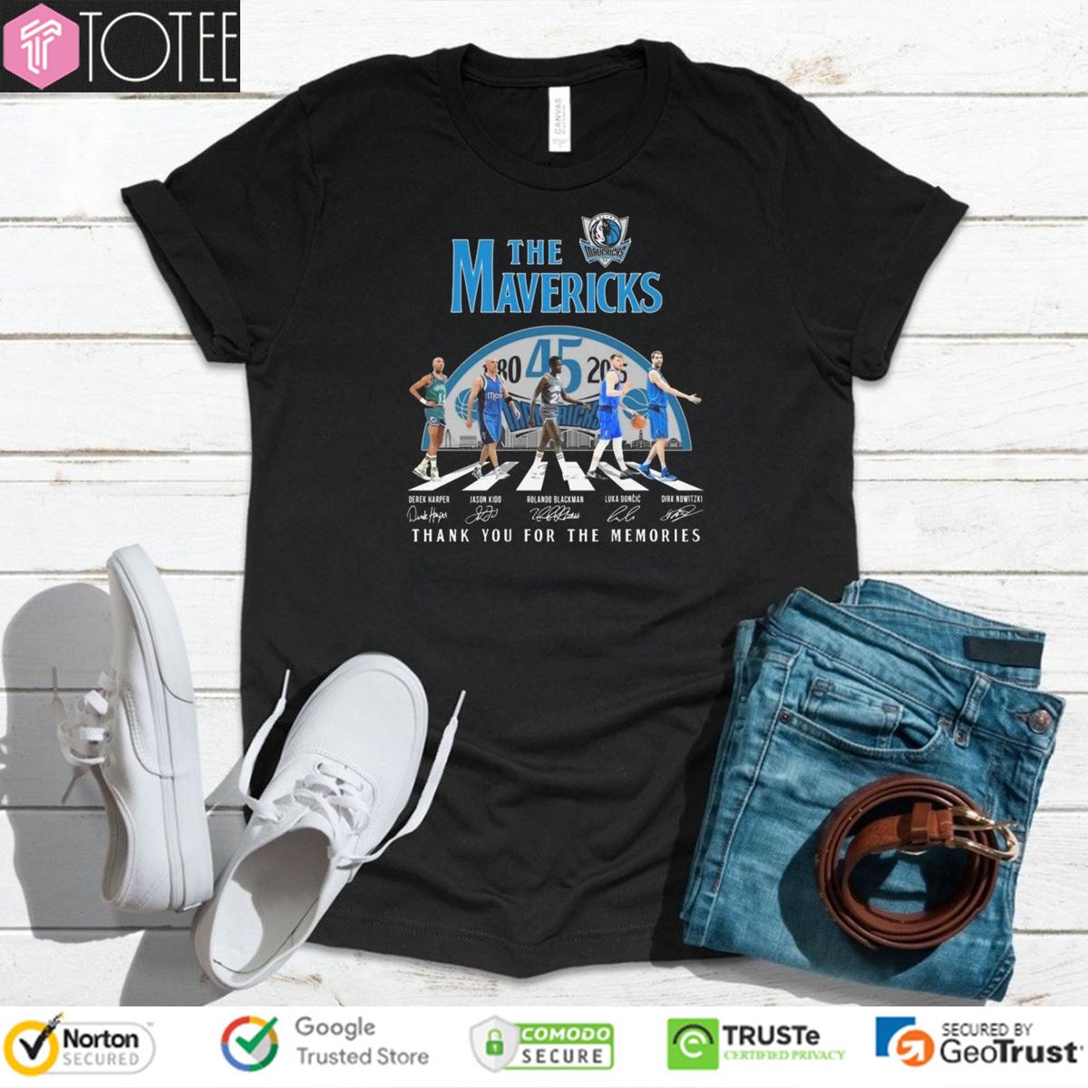 The Dallas Mavericks Abbey Road Signatures t-shirt